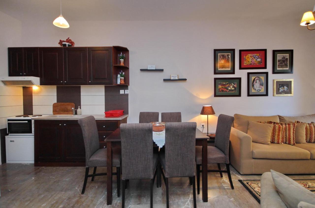 Aloe Luxury Apartments Pórto Héli Kültér fotó