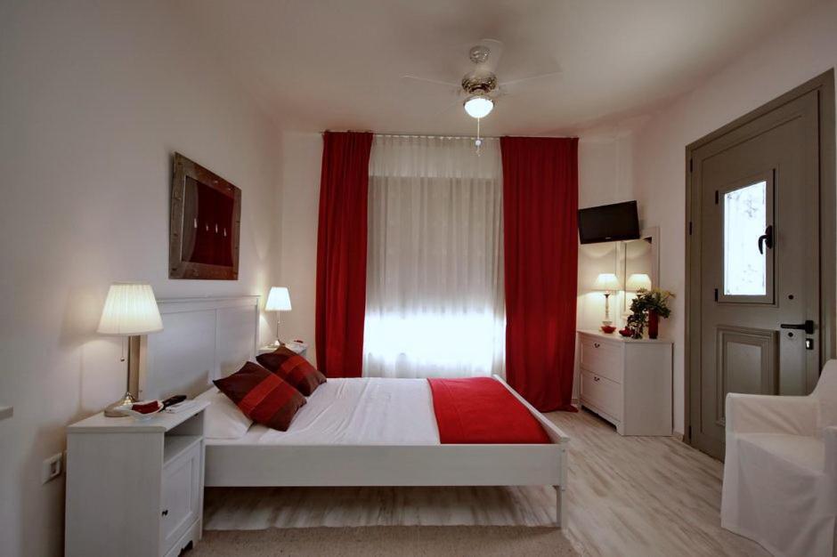 Aloe Luxury Apartments Pórto Héli Kültér fotó