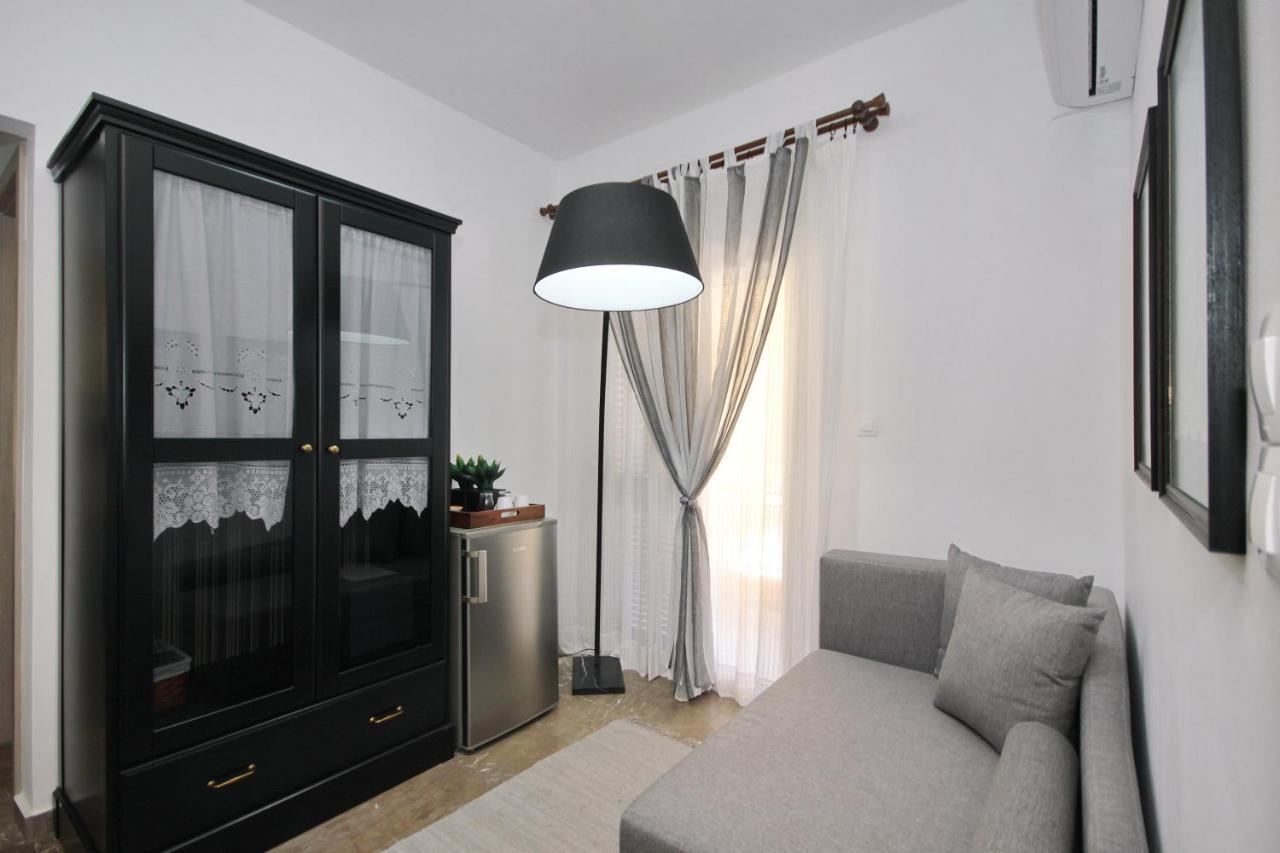 Aloe Luxury Apartments Pórto Héli Kültér fotó